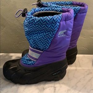 Girls Sorel Size 13 snow boots